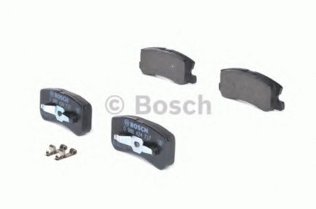 0986424717 Bosch Тормозные колодки дисковые задние MITSUBISHI PAJERO 2.5TD,3.2TDI,3.5I 00.0