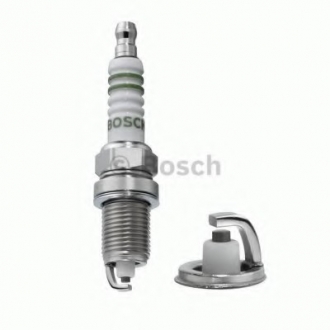 0242229712 Bosch Свеча зажигания FR8LC SUPER 0,7mm BMW E30 1,6/1,8; E34 1,8; E31 5,6