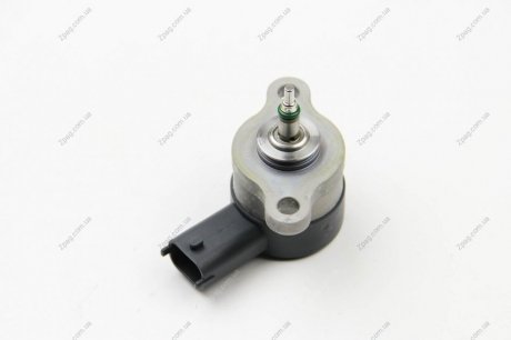 0 281 002 584 Bosch Регулятор давл. топлива Fiat, Lancia, Opel, Suzuki (пр-во Bosch)