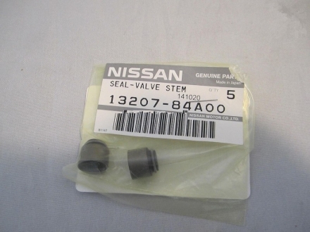 13207-84A00 Nissan Сальник клапана (1320784A00) NISSAN