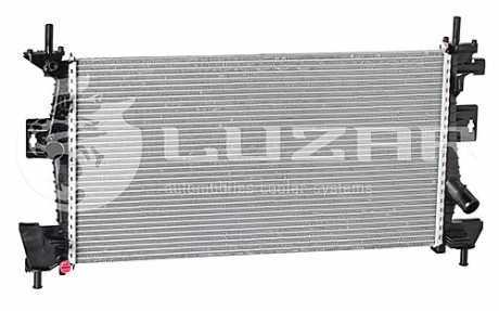LRc 1075 LUZAR Радиатор охлаждения Focus III (11-)/C-Max (11-) 1.6i/2.0i Zetec МКПП/АКПП (LRc 1075) Luzar