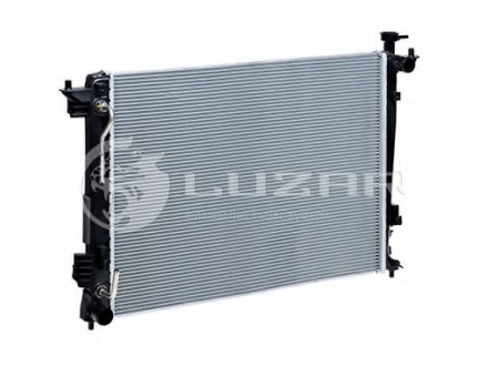 LRc 081Y5 LUZAR Радіатор охлаждения Sportage 1.6/2.0/2.4 (10-) АКПП (LRc 081Y5) Luzar