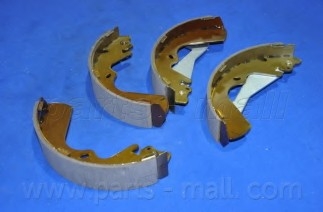 PLA-007 PARTS MALL  Колодка торм. барабан. HYUNDAI GALLOPER(-1999) (пр-во PARTS-MALL)