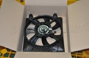 PXNAA-034 PARTS MALL  Вентилятор охолодження HYUNDAI Accent II (MC) (вир-во PARTS-MALL)
