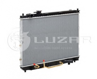 LRc 081FB LUZAR Радіатор охлаждения Carens 1.8/2.0 (99-) АКПП (LRc 081FB) Luzar